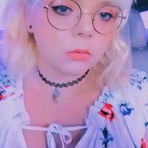 Meet your Posher, Jade